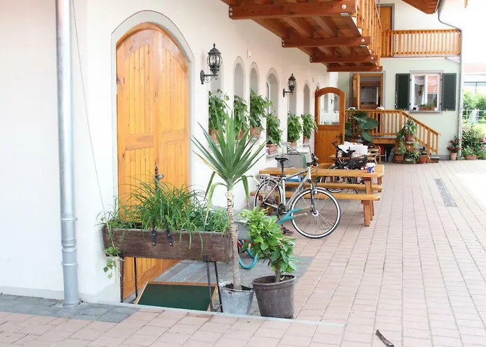 Claudi's Radl Stadl Apartment *